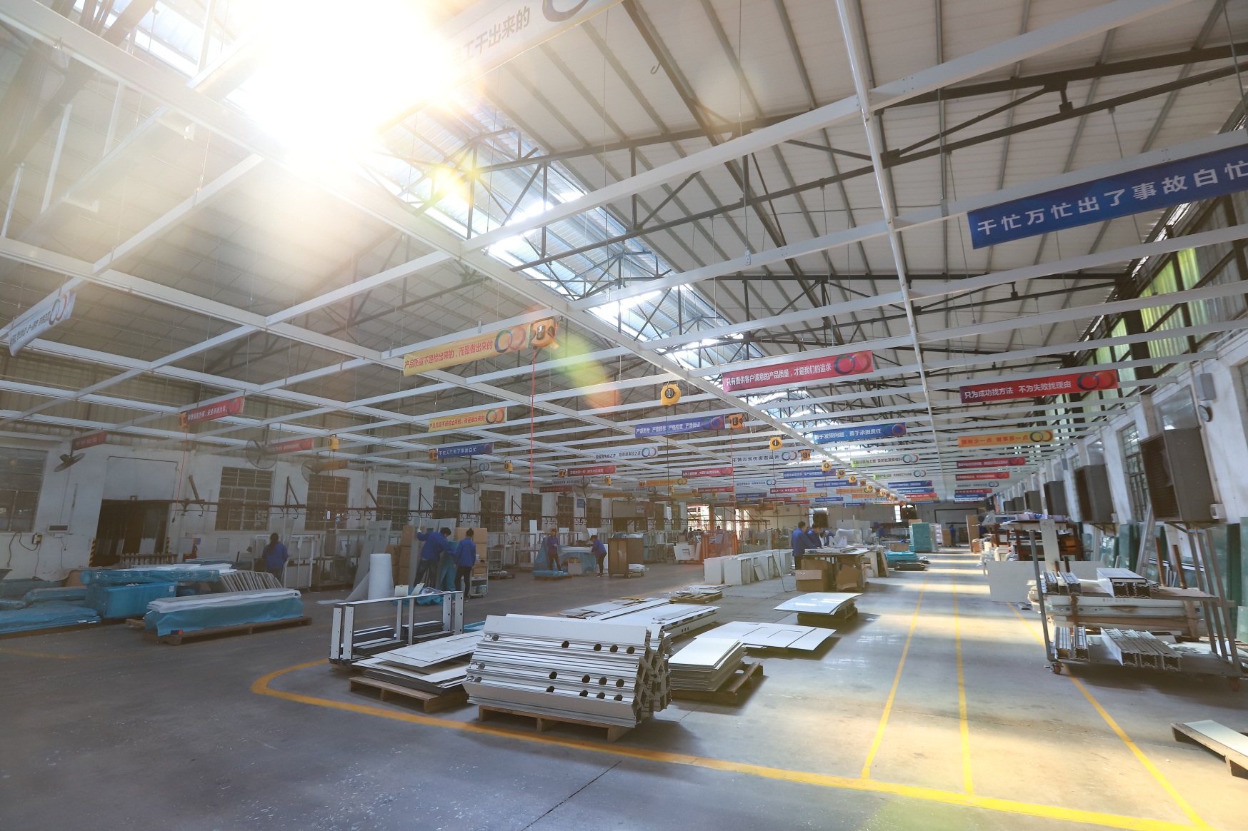 實(shí)驗(yàn)臺(tái)組裝車間