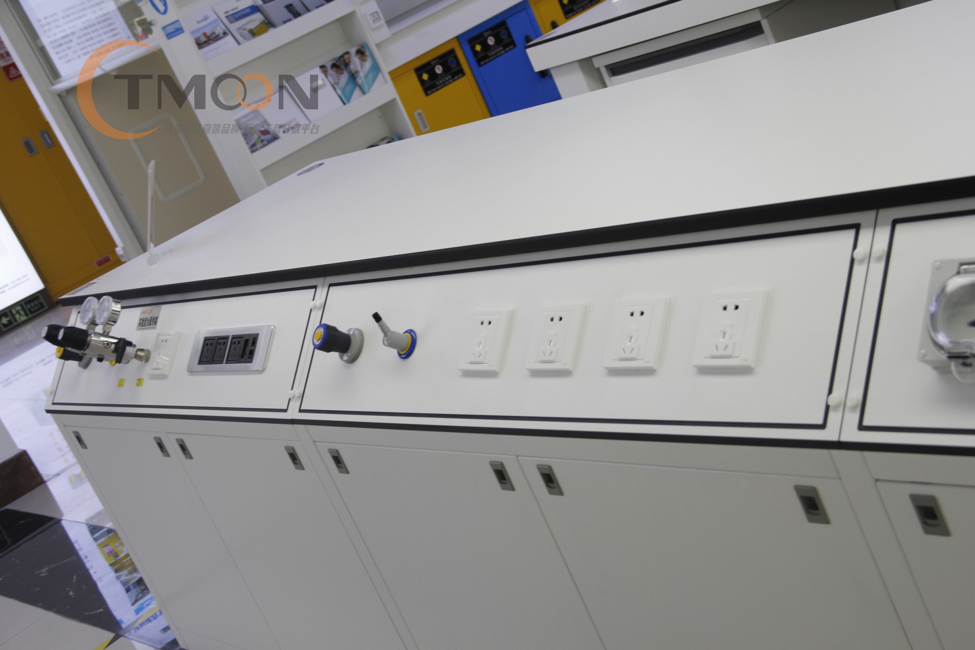 全鋼結構多功能儀器臺